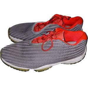 Jordan Future Low - Wolf Gray Infrared (Size 10)